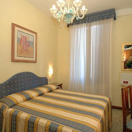 Hotel Hesperia Venice Ngoại thất bức ảnh