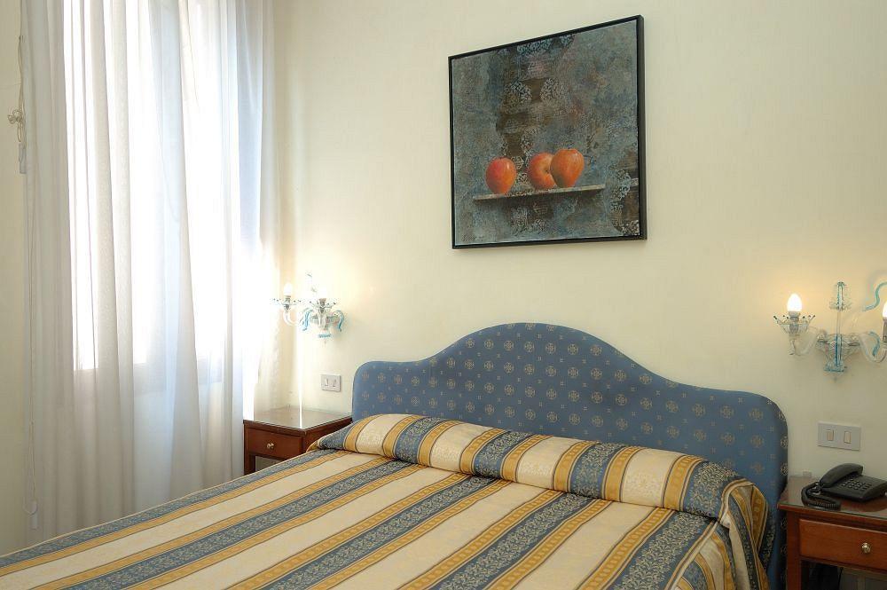 Hotel Hesperia Venice Ngoại thất bức ảnh
