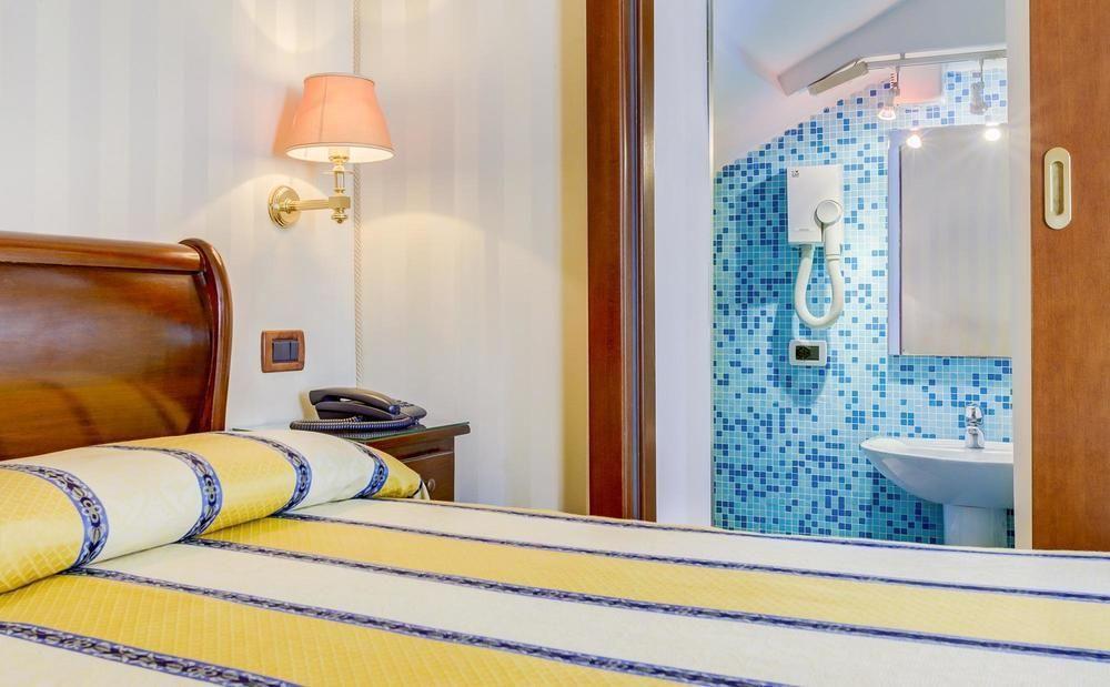 Hotel Hesperia Venice Ngoại thất bức ảnh