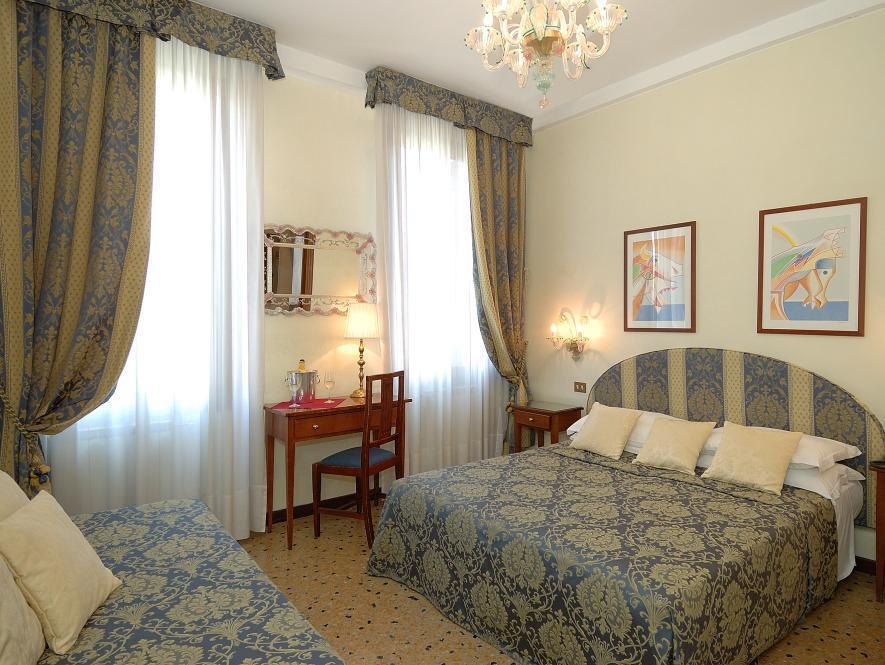 Hotel Hesperia Venice Ngoại thất bức ảnh