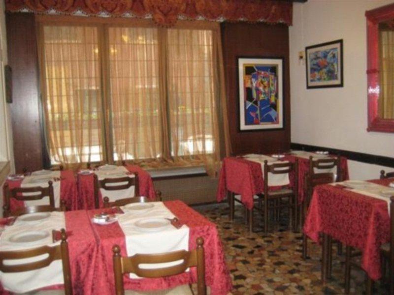Hotel Hesperia Venice Ngoại thất bức ảnh