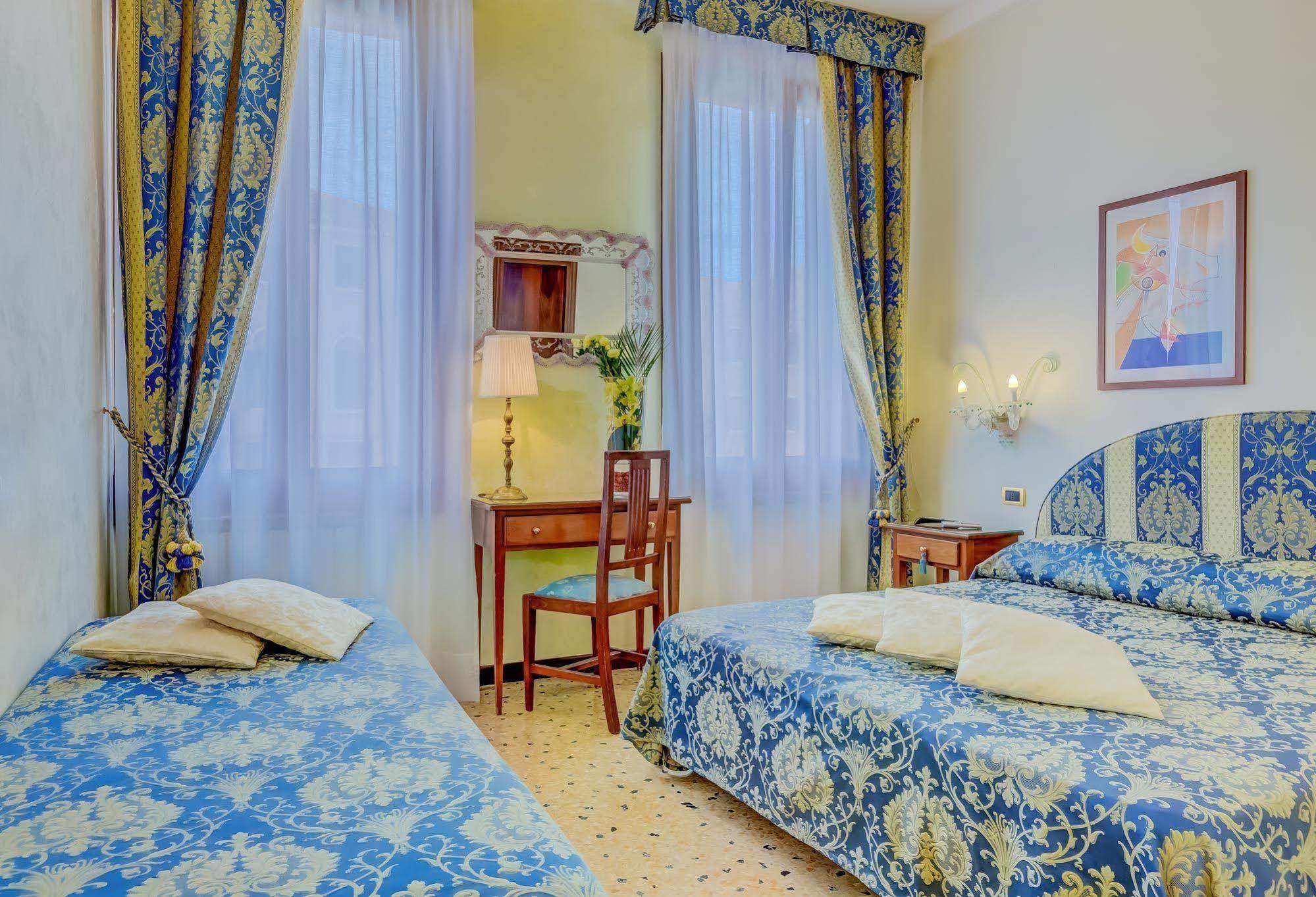 Hotel Hesperia Venice Ngoại thất bức ảnh